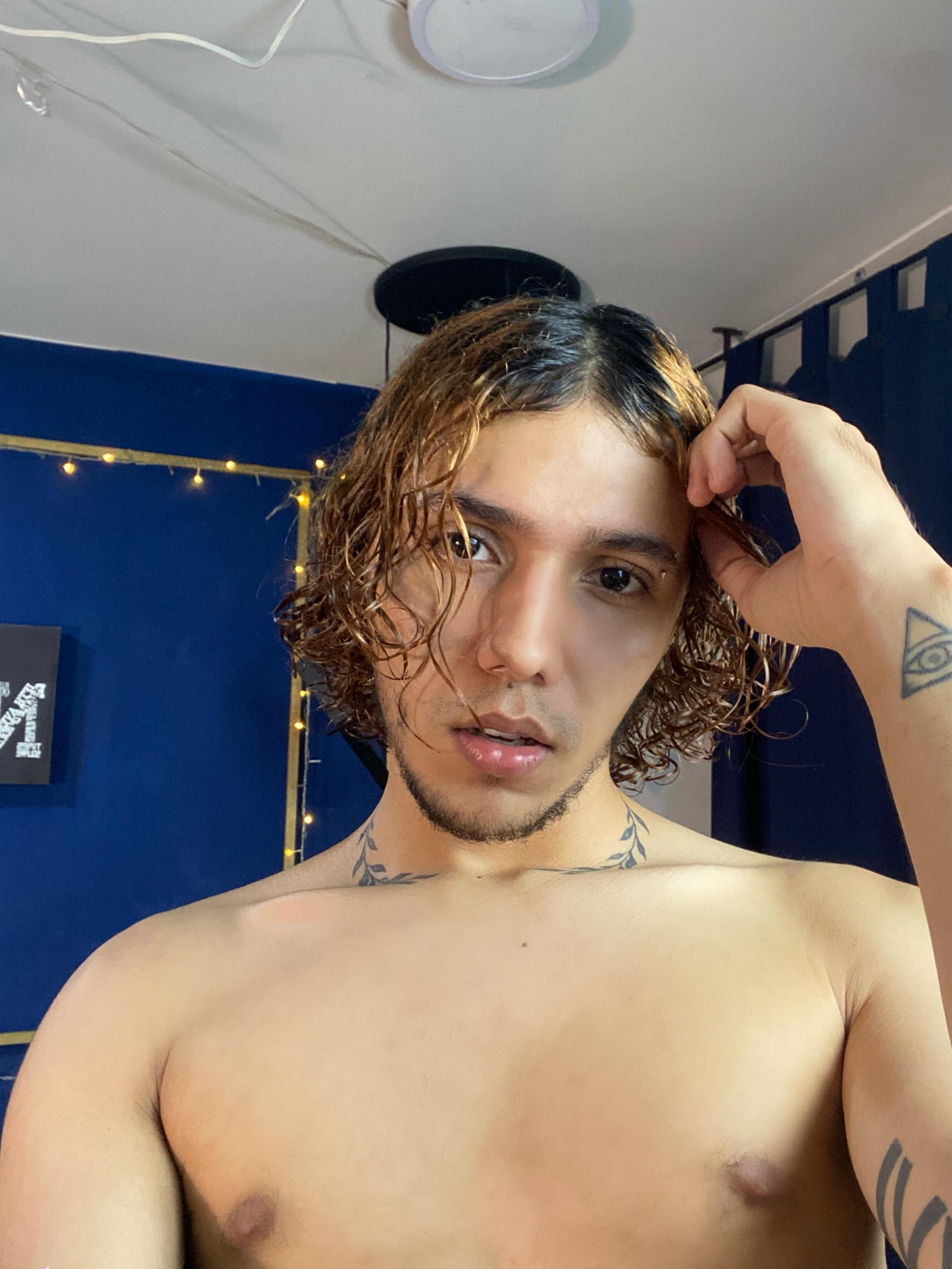2tommygregg from Colombia