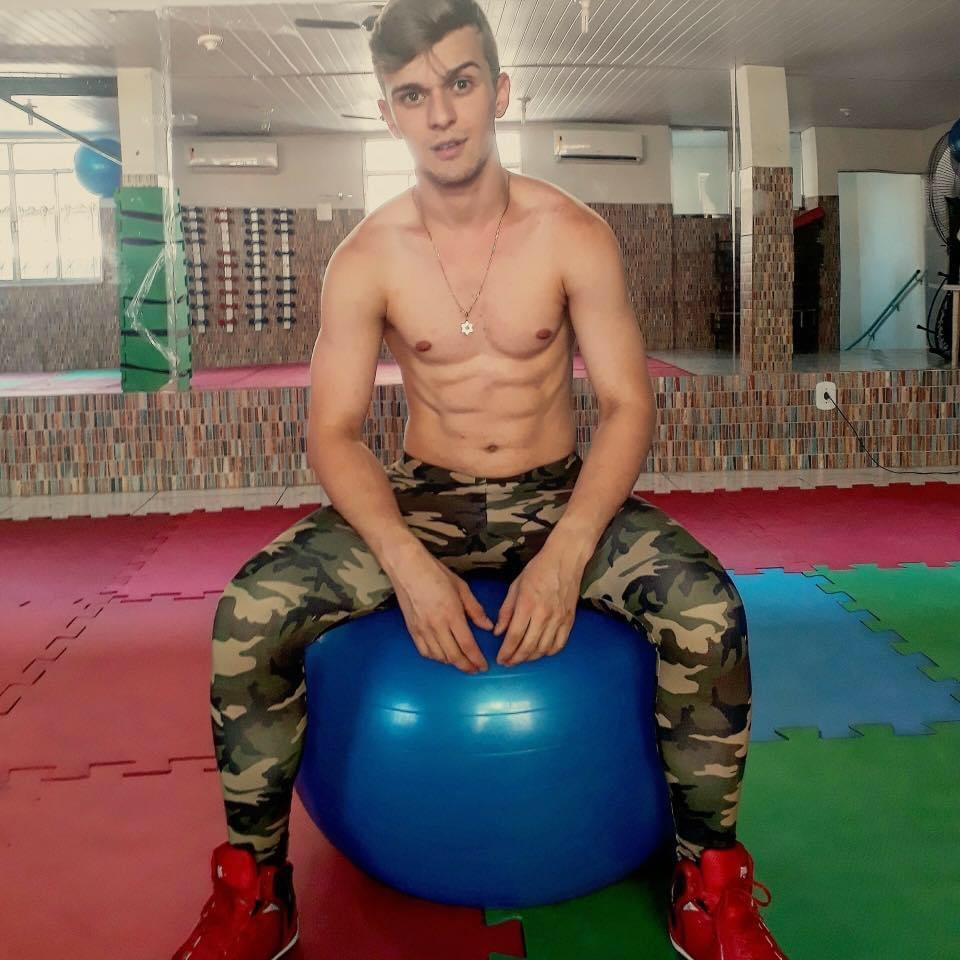Adamlawford from Brazil