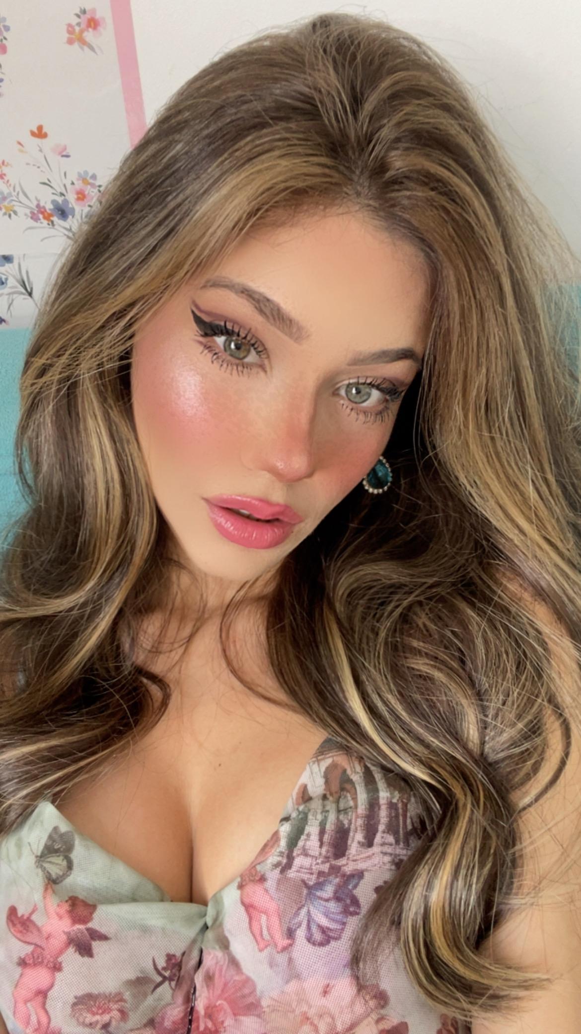 CamiBunny from Brazil