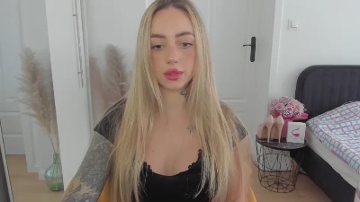Coralie_Classy from Germany