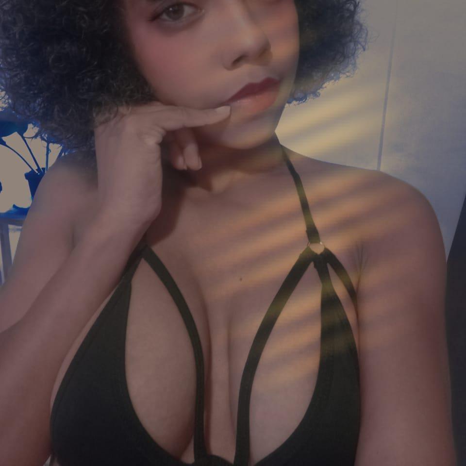 Dakota6And_Ryv Profile Image