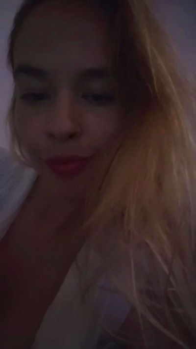 Damnquuen from Argentina