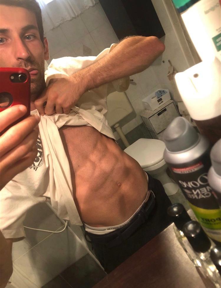 Davlup25 from Italy