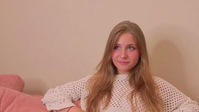 EllamaeWerley from Spain