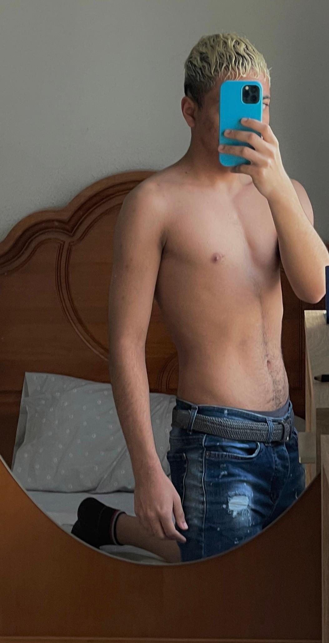Elpeque2020 from Colombia
