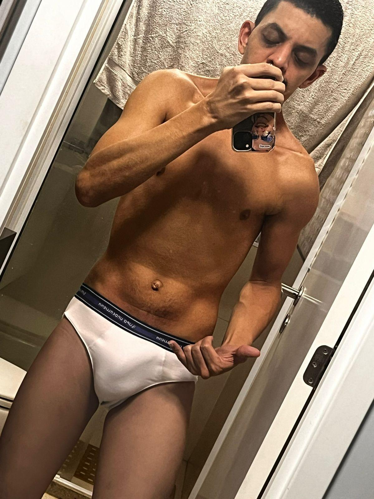 GouinageHxH from Brazil