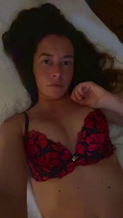 HottyJC from United Kingdom