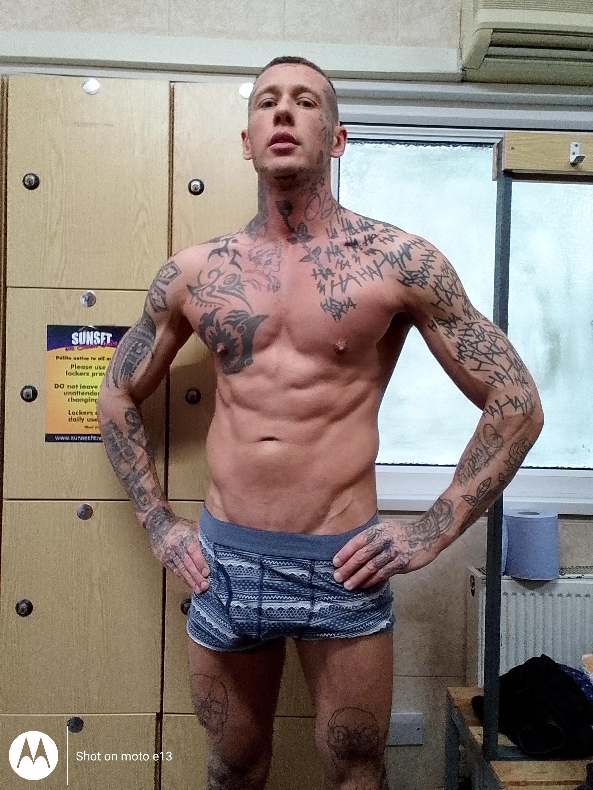 Ianlowe from United Kingdom
