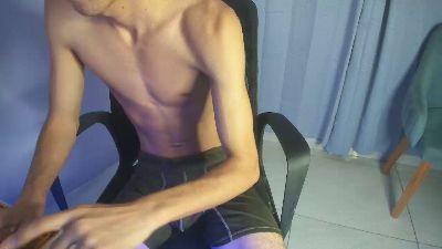 Isaaclatino from Colombia