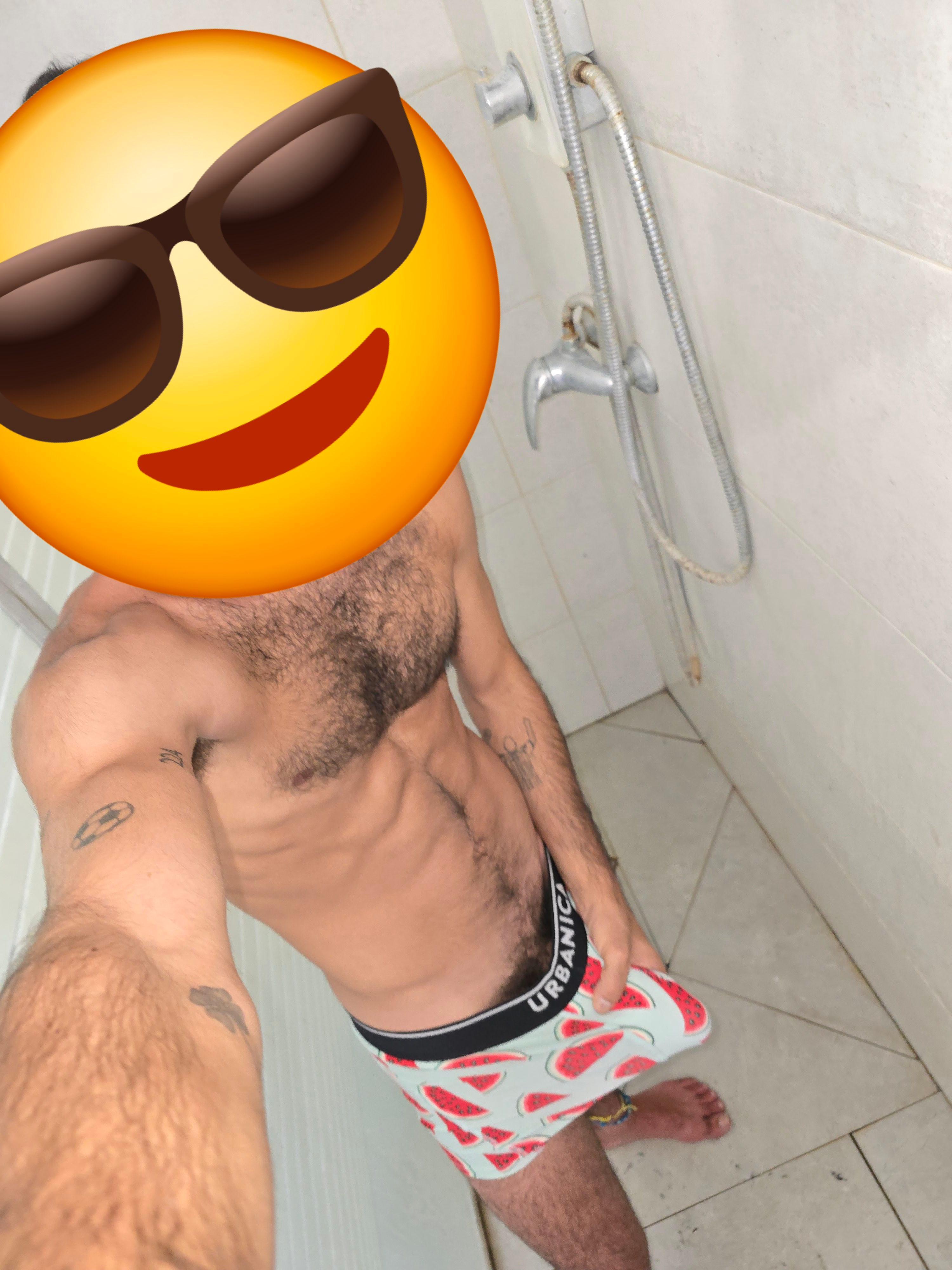 Israelibigdick from Israel