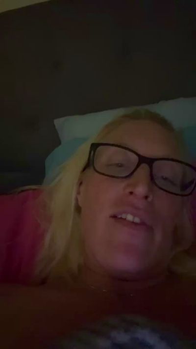 JemsYourGirl from United States