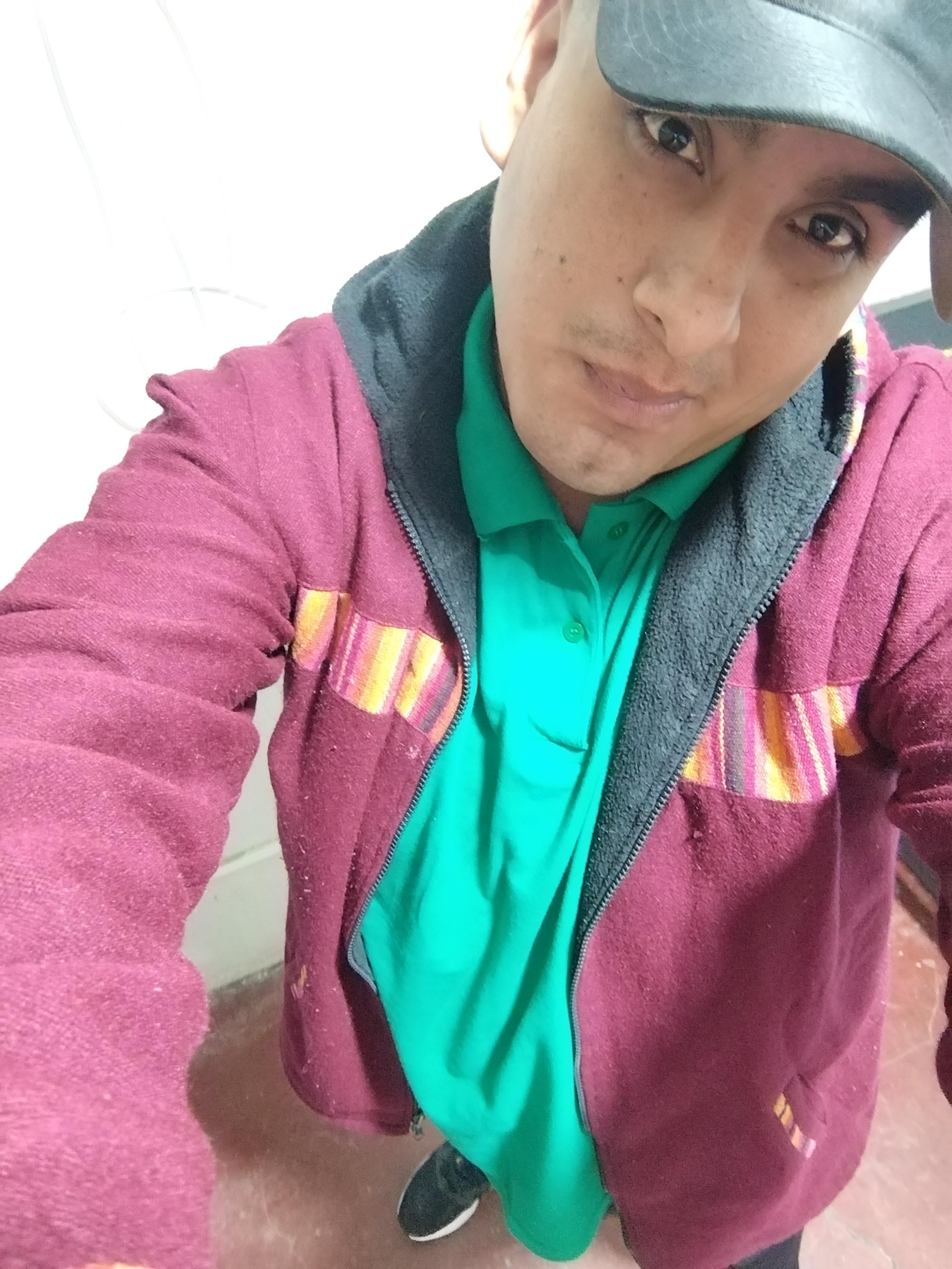 Jhonzh from Peru