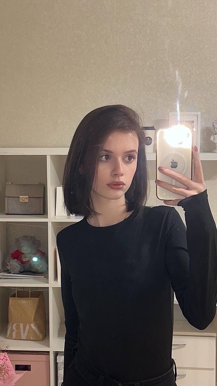 JulianaGambell from United States