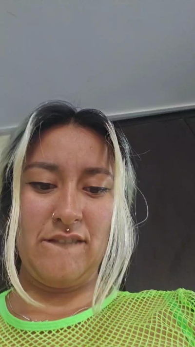 Kitty_goddess from United Kingdom