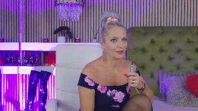 LadyTouch4u from Romania