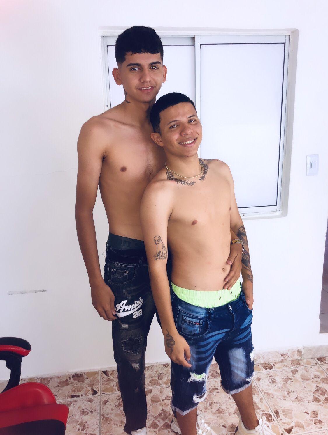LatinsGuys25 from Colombia