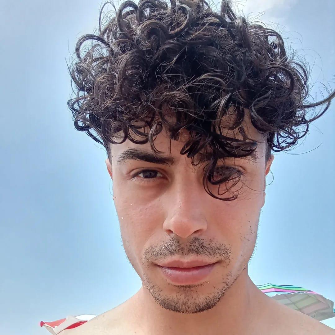 LiukLGN98 from Italy