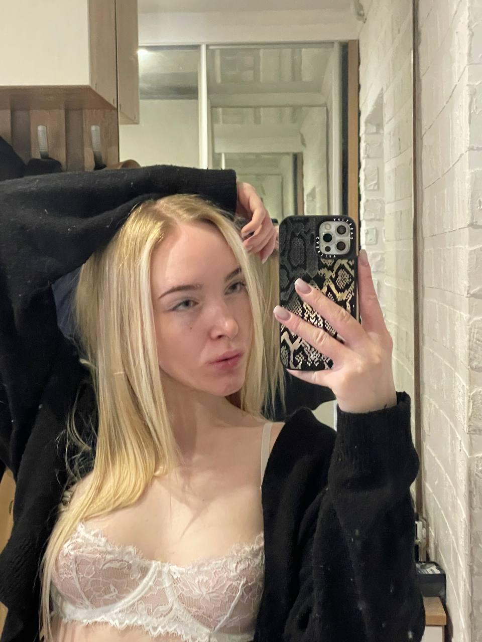LynneHalloway from United States