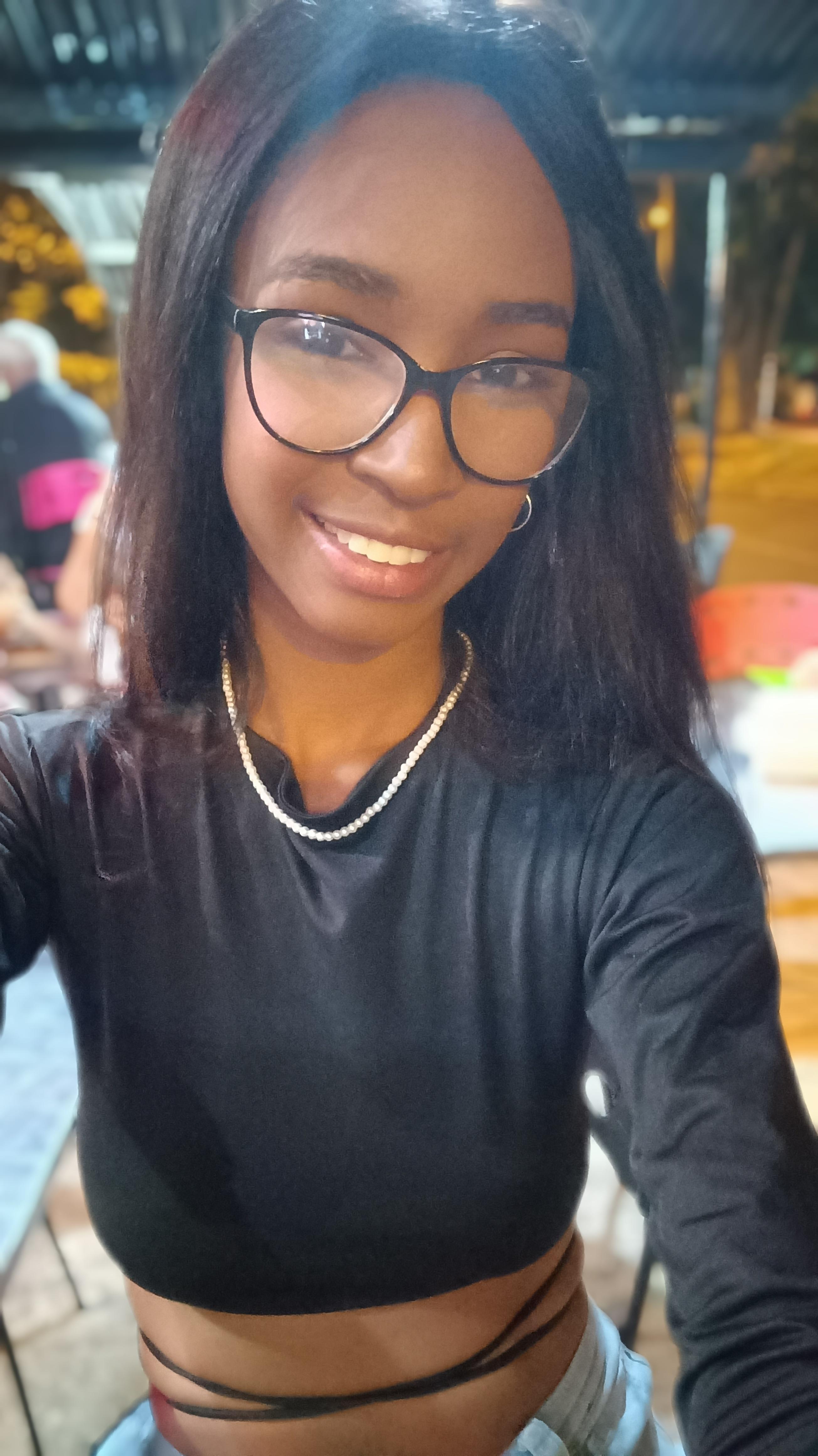 MissyAbby from Colombia