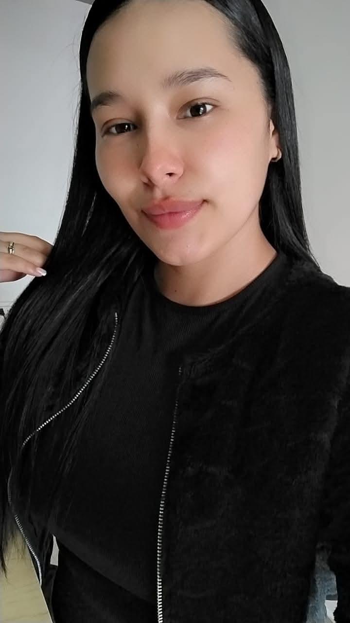 Nilaysha from France