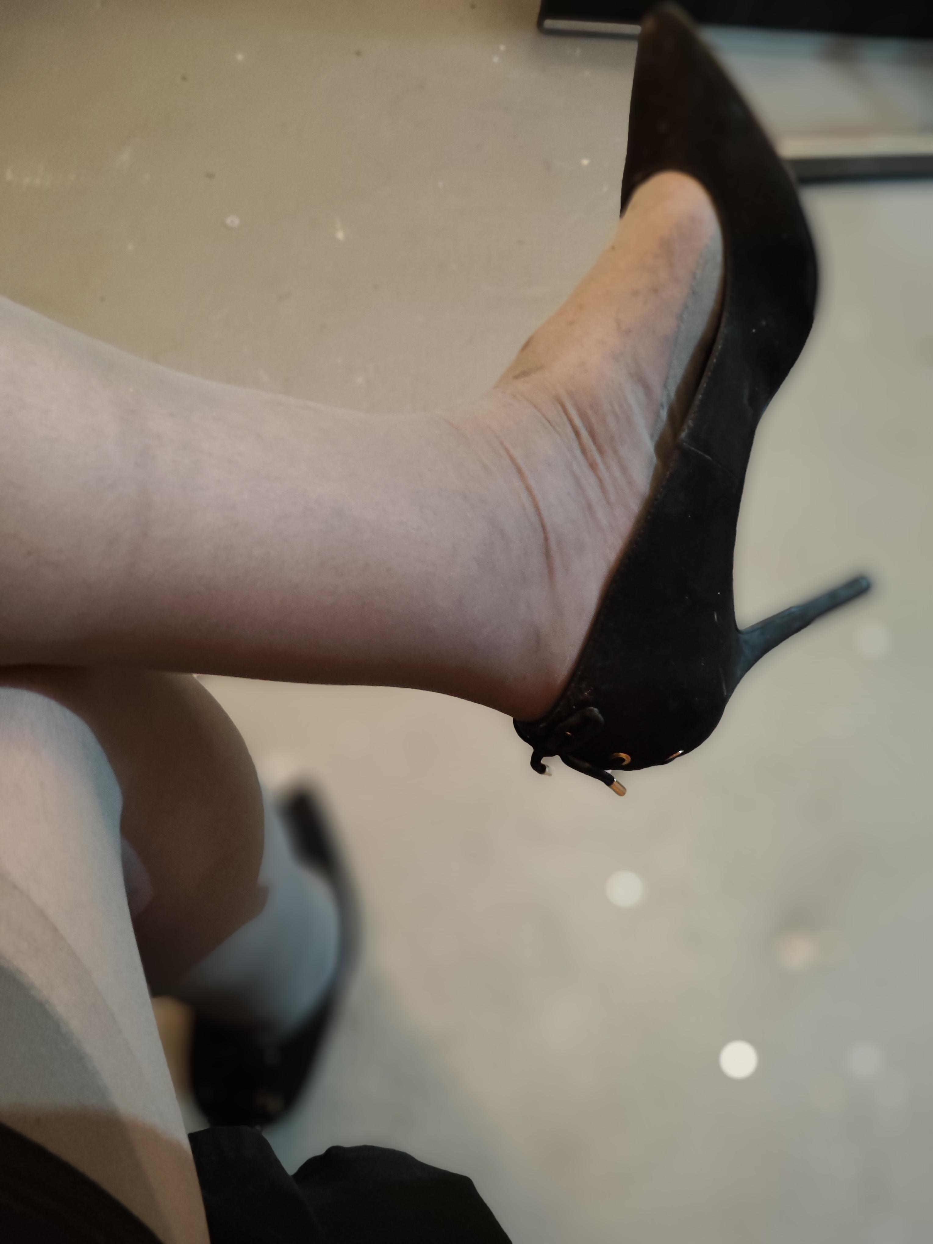Nylonsklave52 from Germany