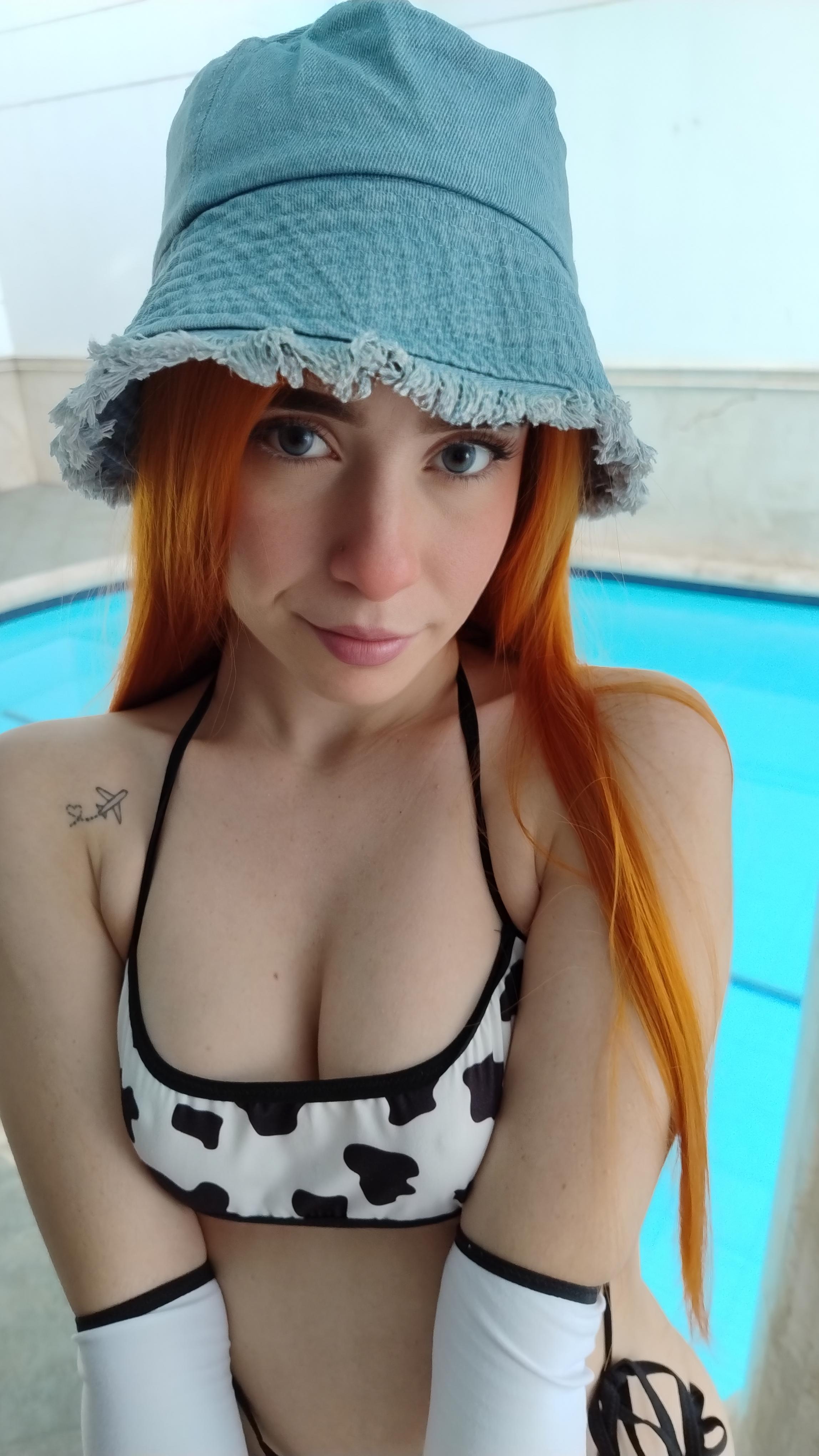 PeachRose_ from Spain