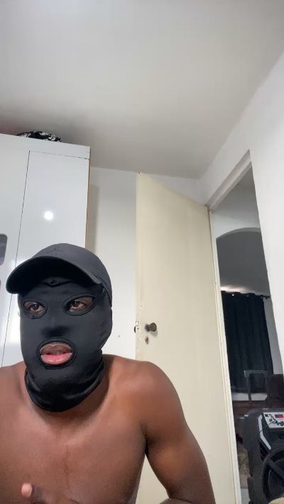 Preto4m from Brazil