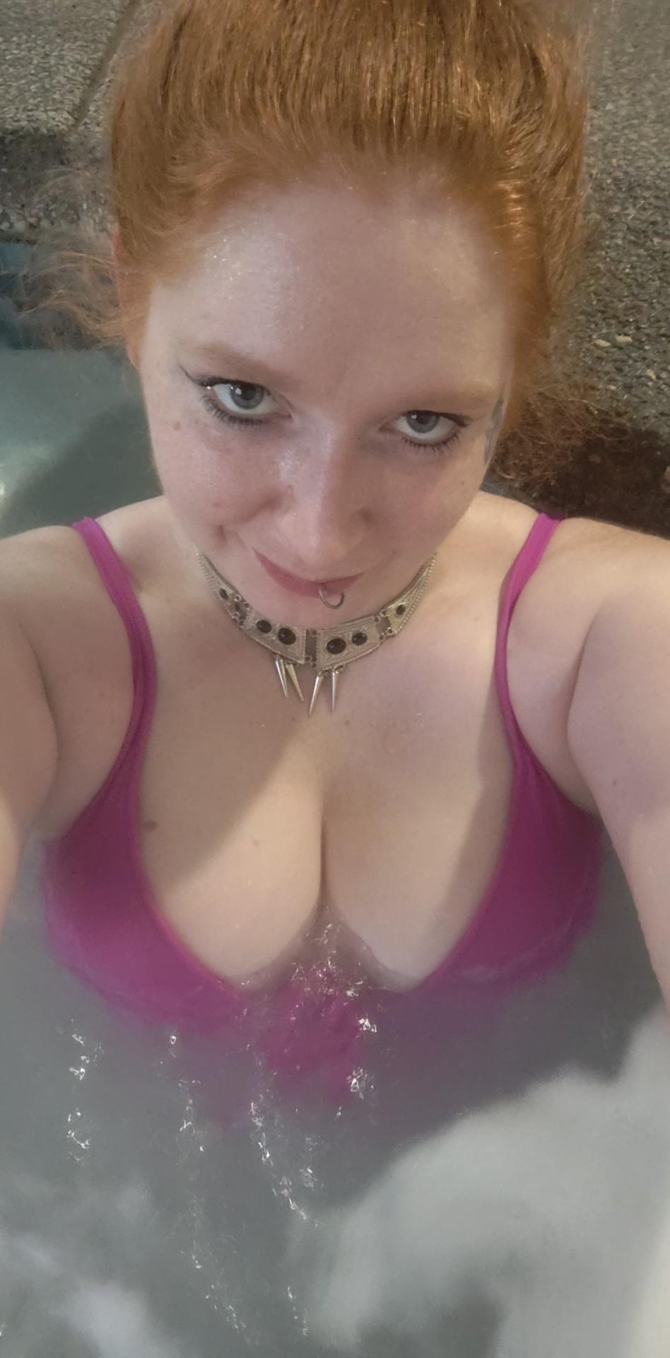 Roza41 from United States