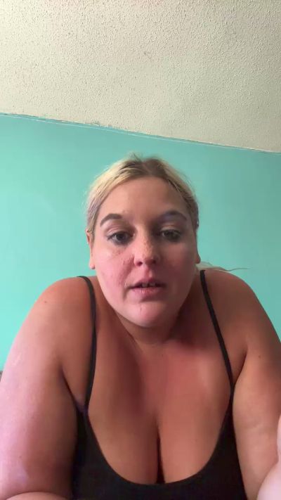 Storm_xo from United States