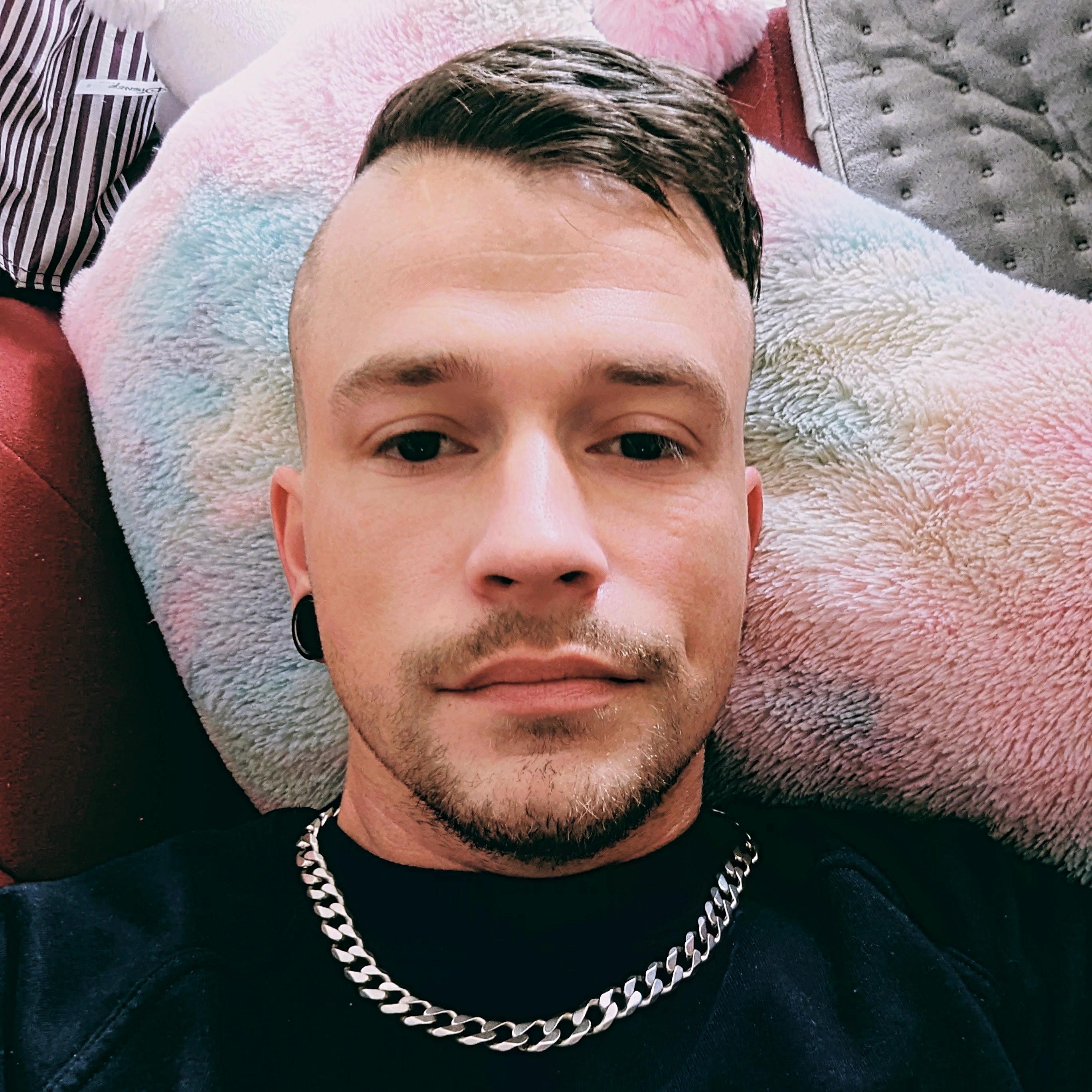 Xkevin30x from Germany