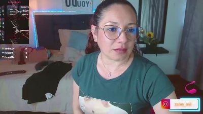 Zamy_xx from Colombia