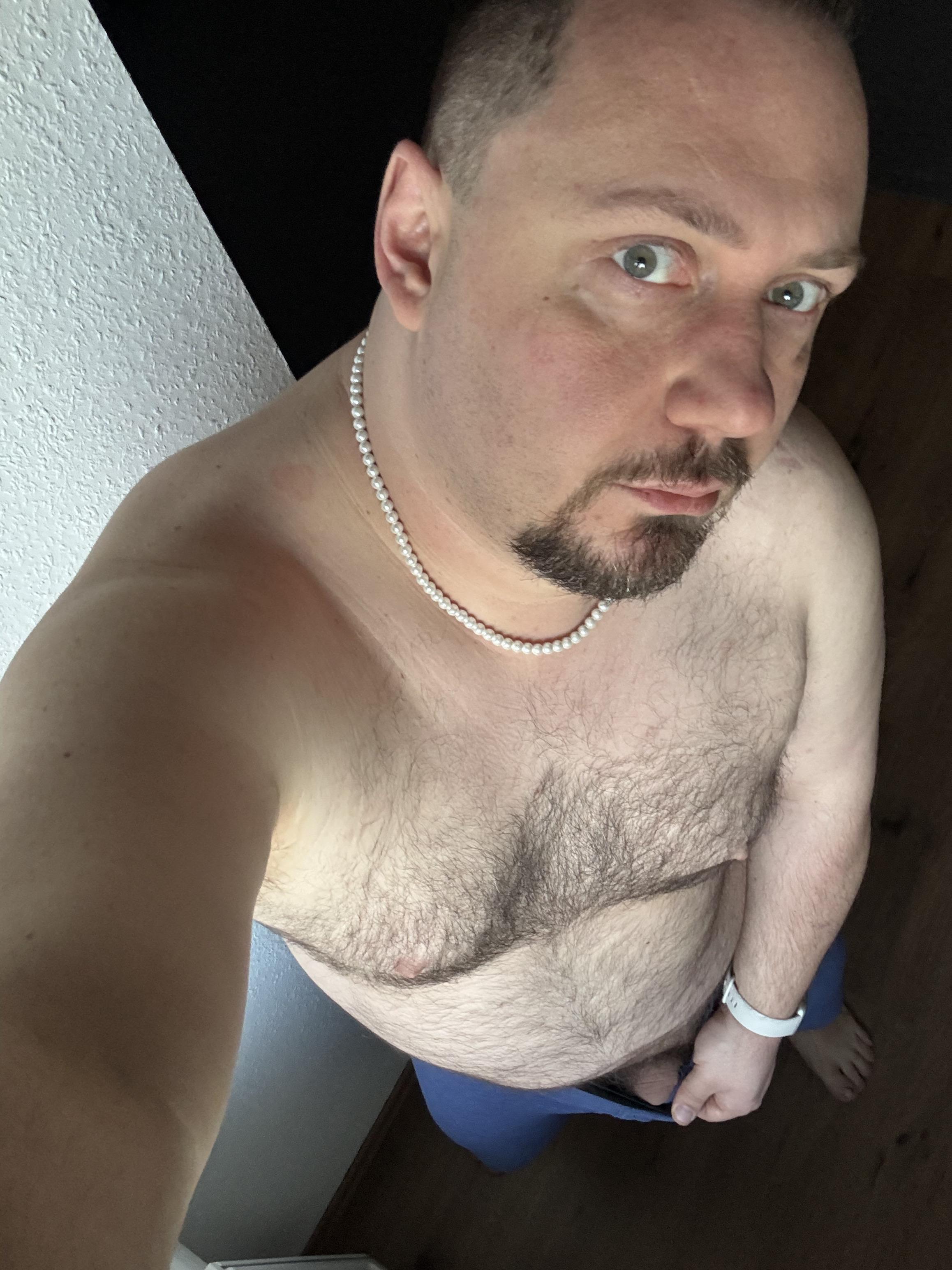 _poppers_slave_ from Germany