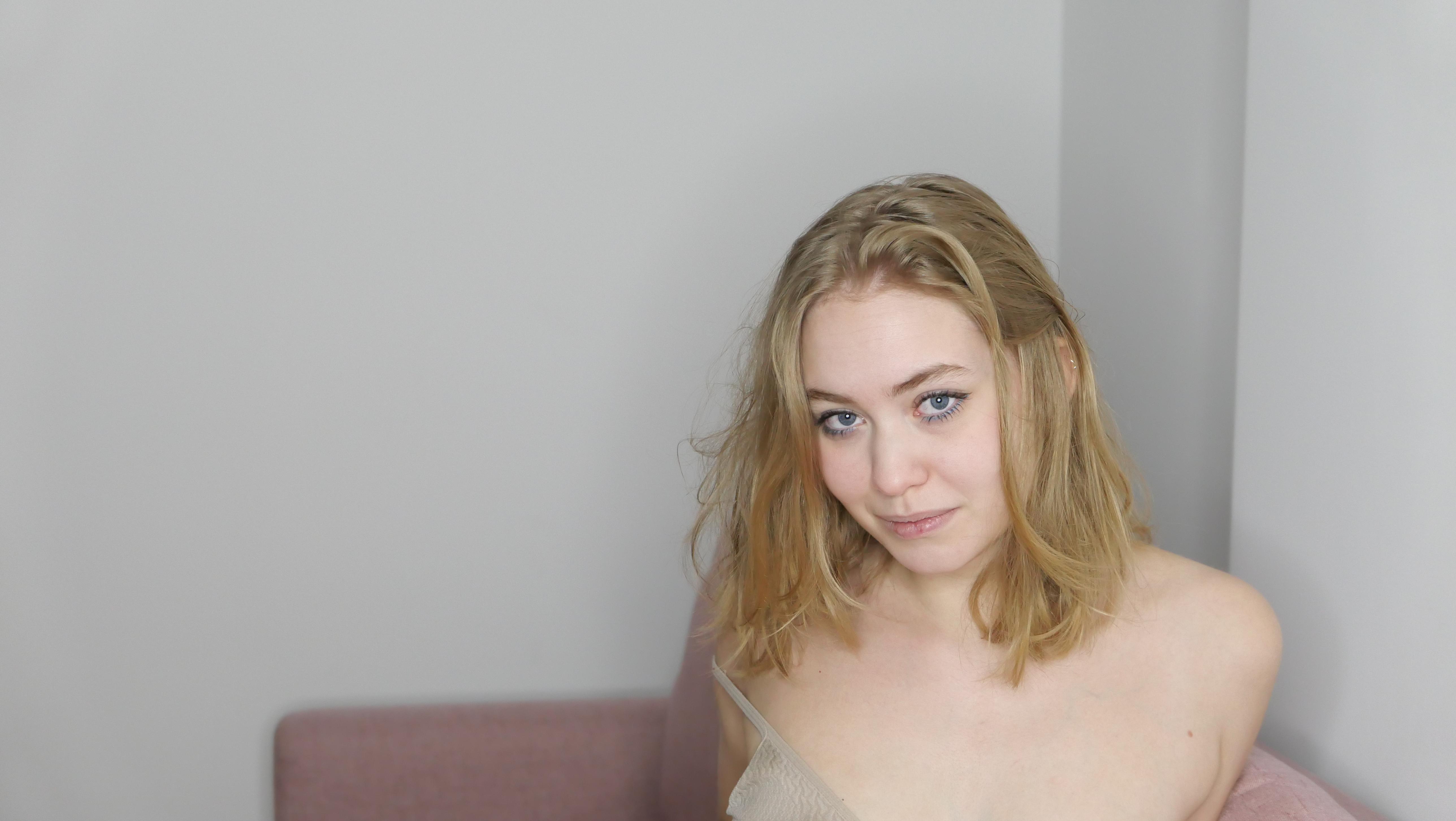 aynayn2002 from Czechia