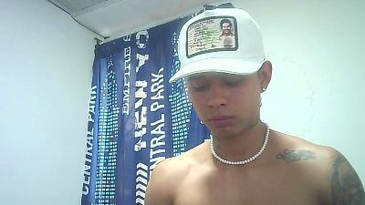 bryan1839 from Colombia