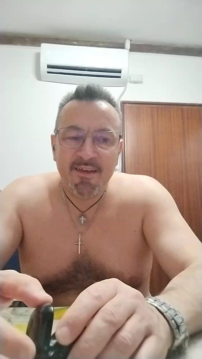 cazzo237 from Italy