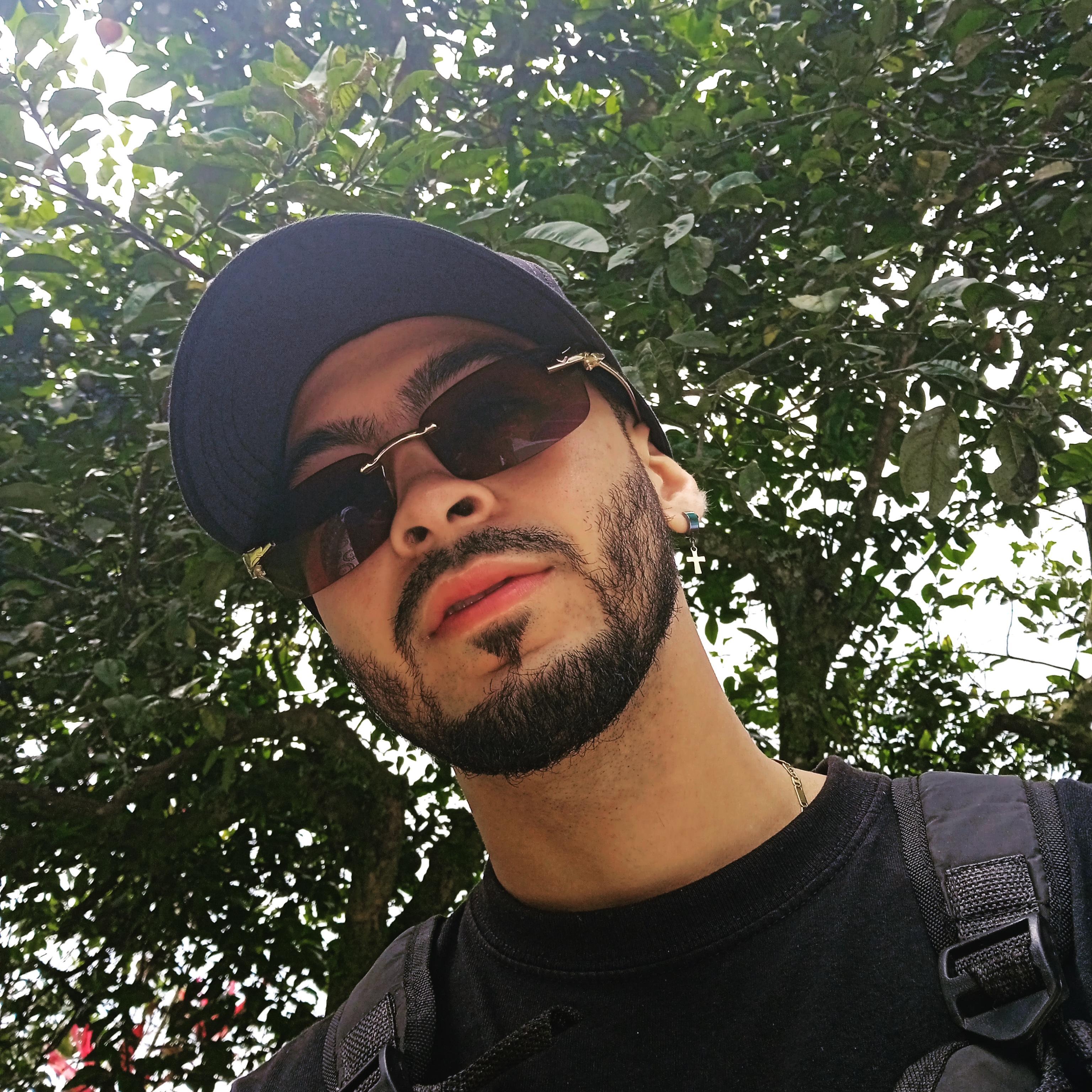 chakkal22 from Colombia