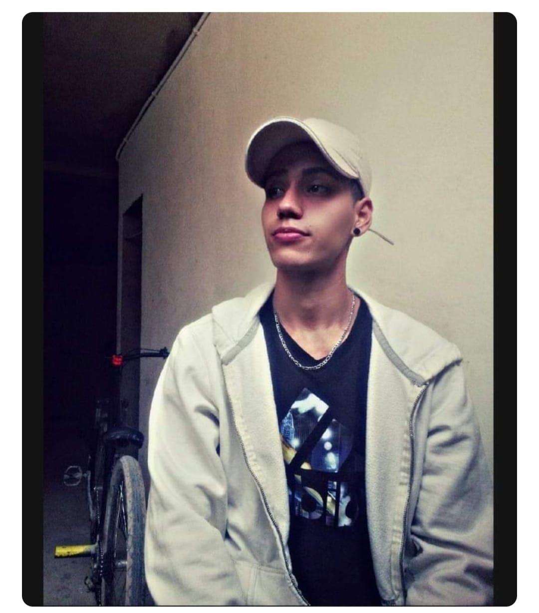 colombiano__o from Colombia