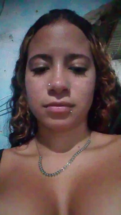cristalxx2 from Brazil