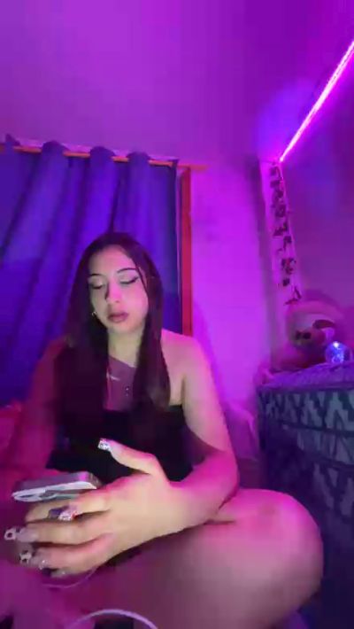 emilyy444 from Chile