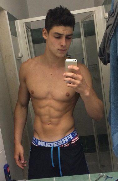 guapito05 from Spain