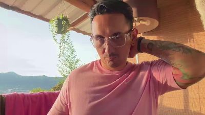latino0_0 from Colombia