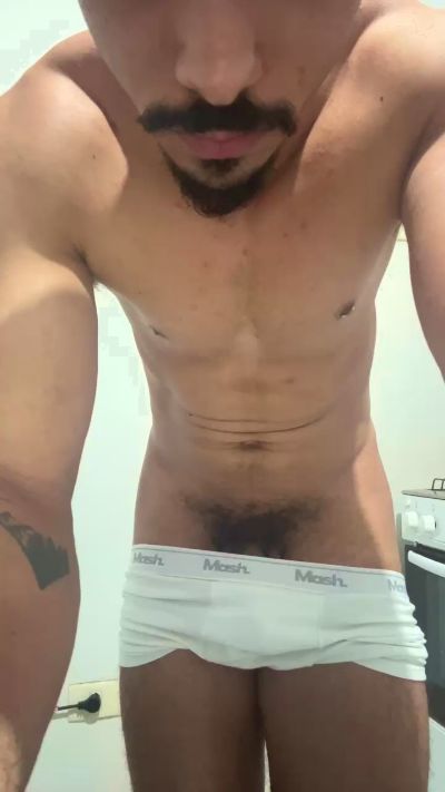 mlkhot5 from Brazil