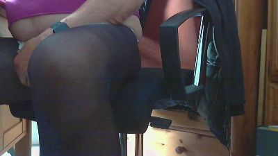 nylonloverHH from Germany