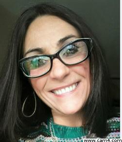 pamela2564 from France