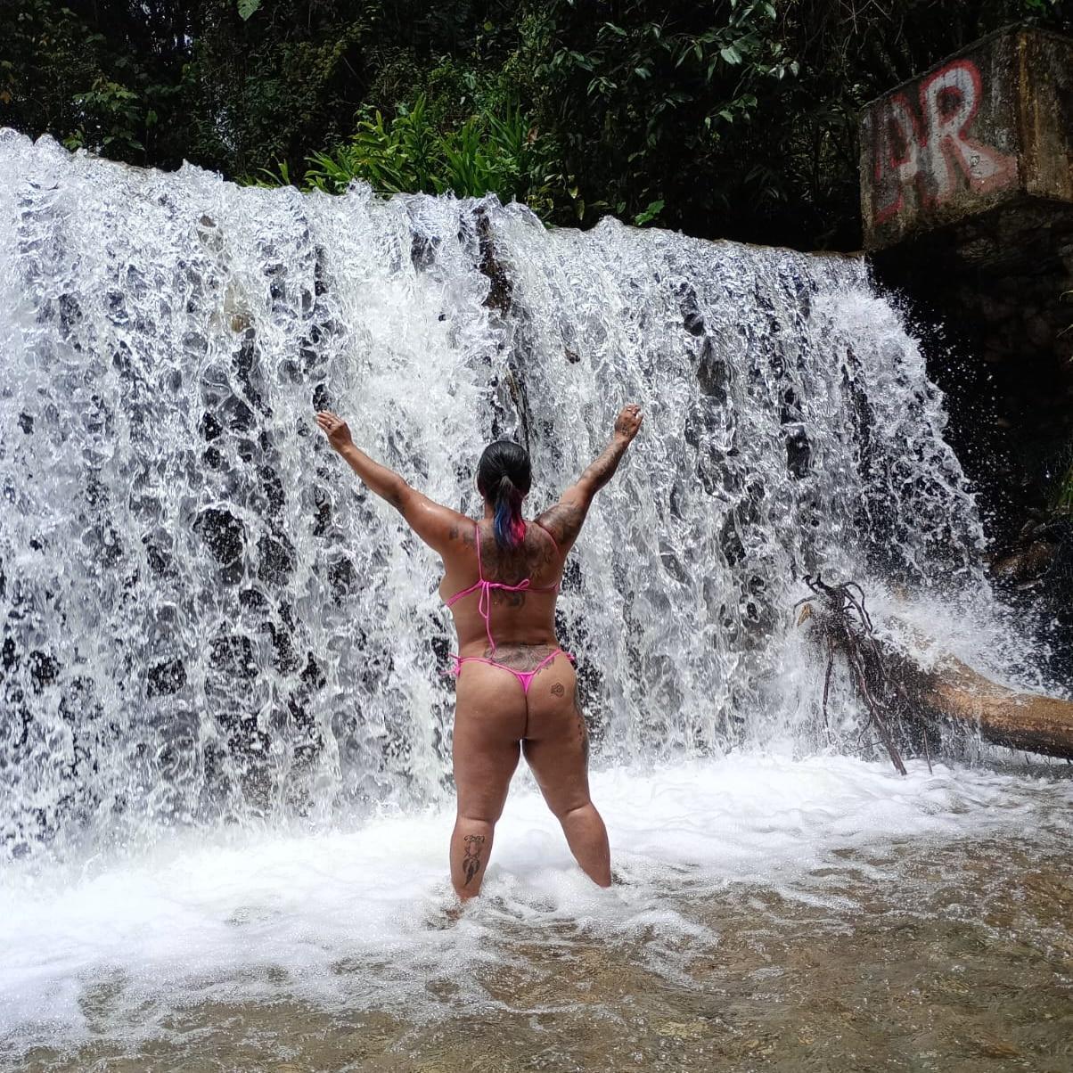 pamelaruiizz_ from Colombia