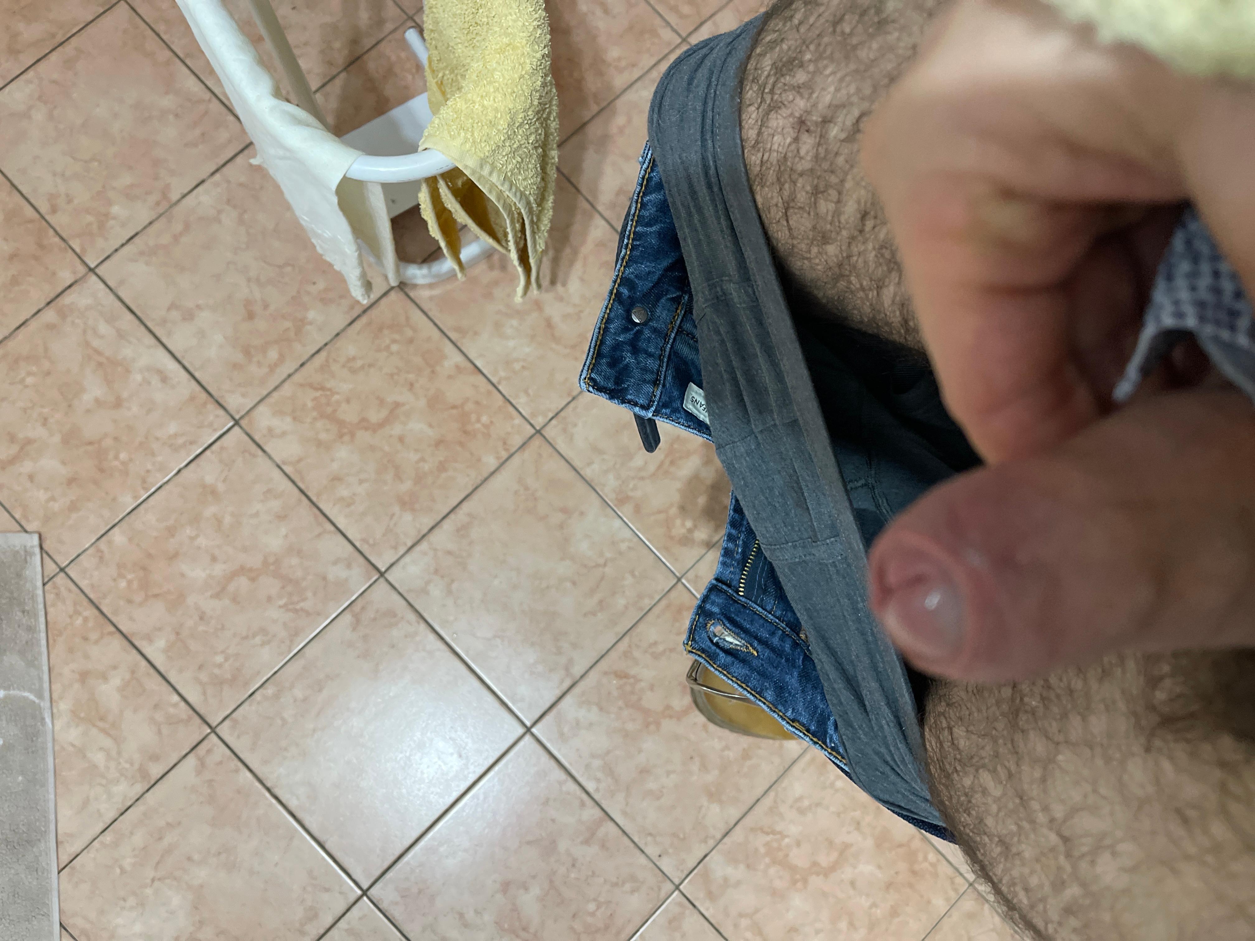 pisellone281 from Italy