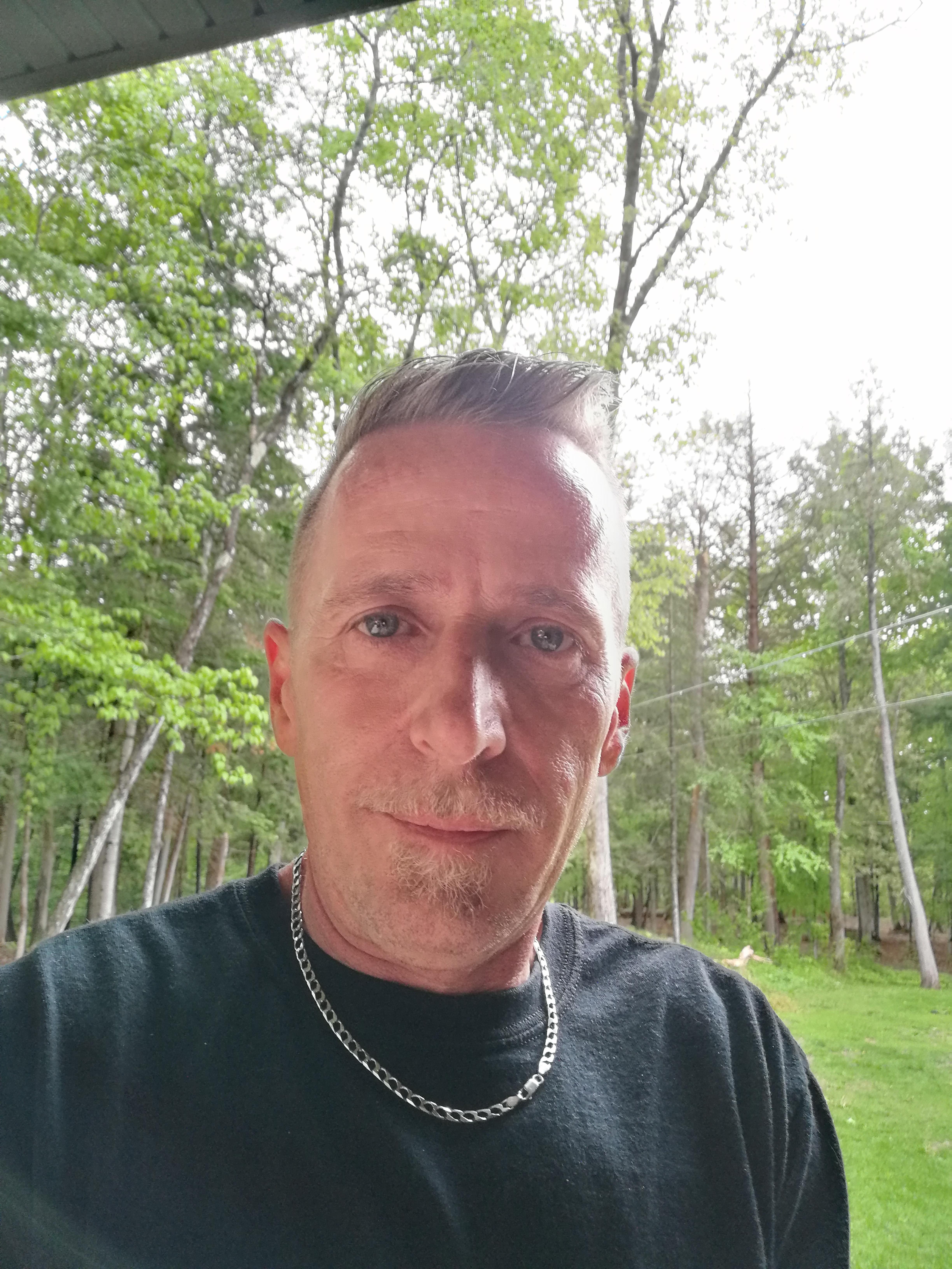 sexysteph46 from Canada