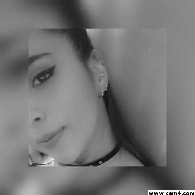 sophierooy2 from Colombia